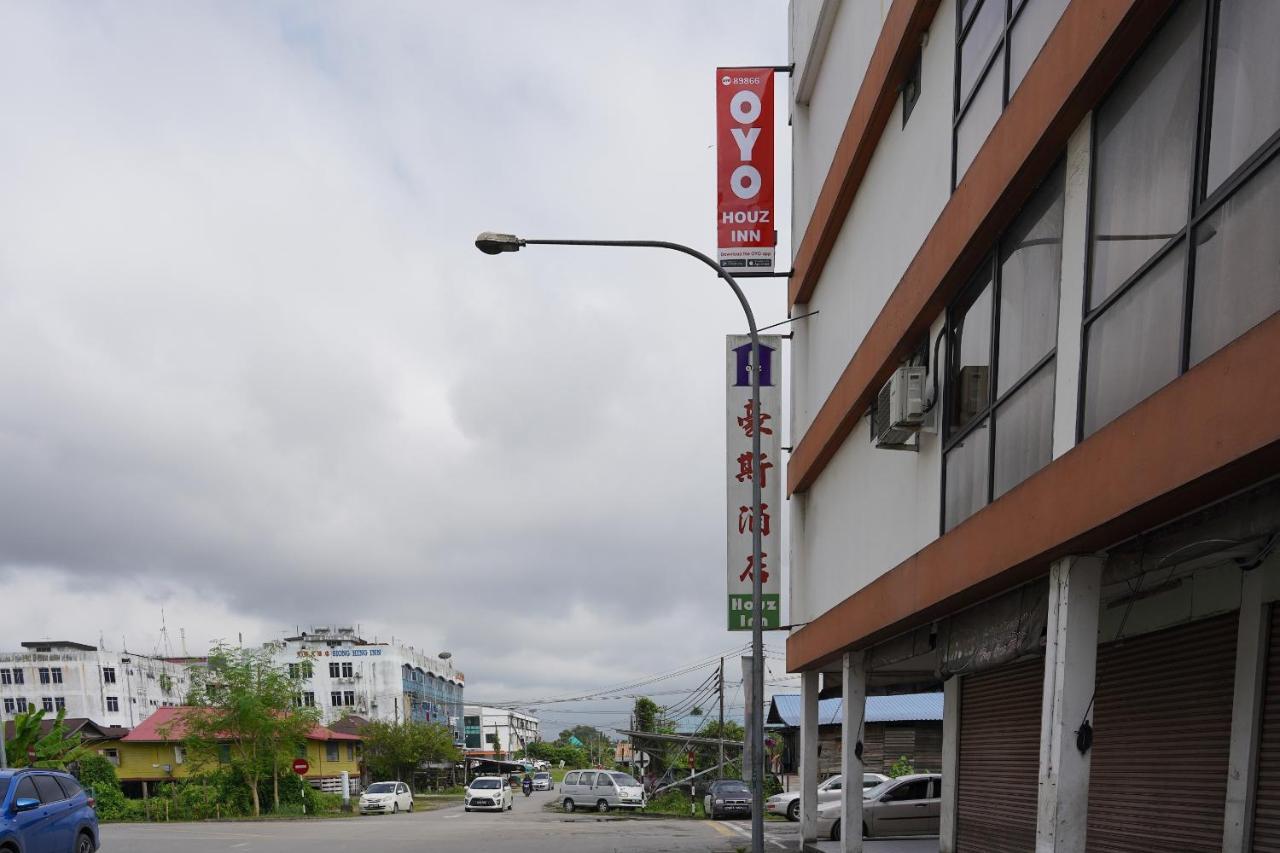 Oyo 89866 Houz Inn Bintulu Bagian luar foto